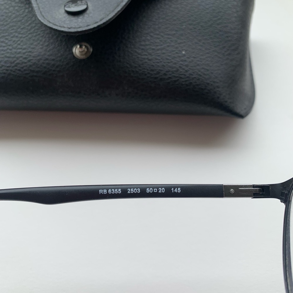 Ray Ban eye glasses with case - Picture 3 of 4